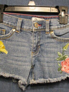 Jordache Girl's Embroidered Denim Shorts with Raw Hem Sz. 7
